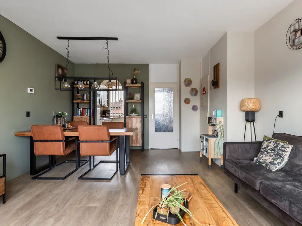 Anna van Hensbeeksingel 268, GOUDA