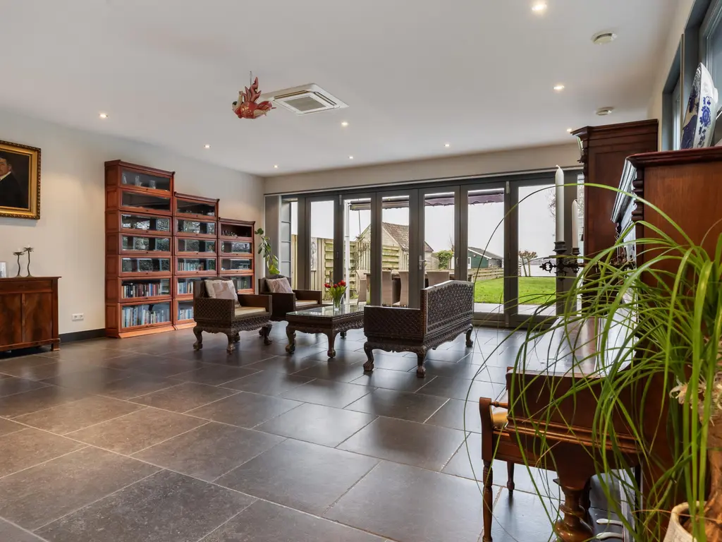 's-Gravenbroekseweg 20, REEUWIJK