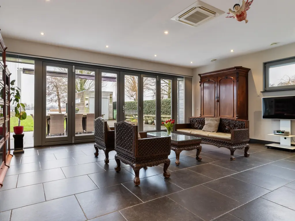 's-Gravenbroekseweg 20, REEUWIJK