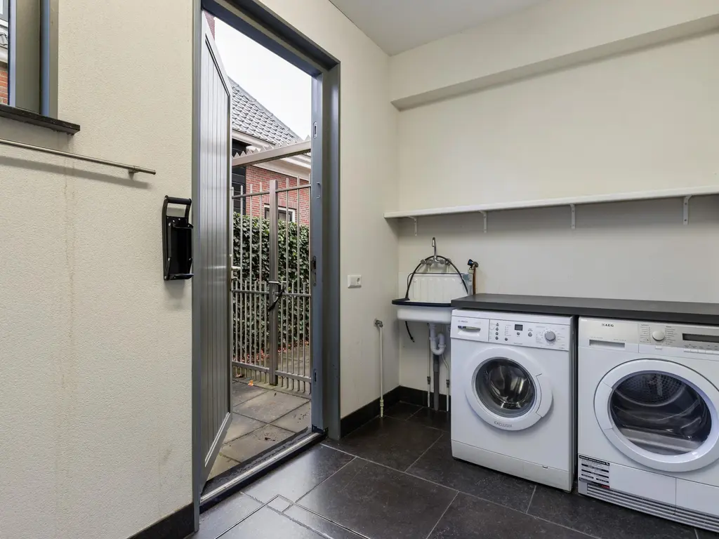 's-Gravenbroekseweg 20, REEUWIJK