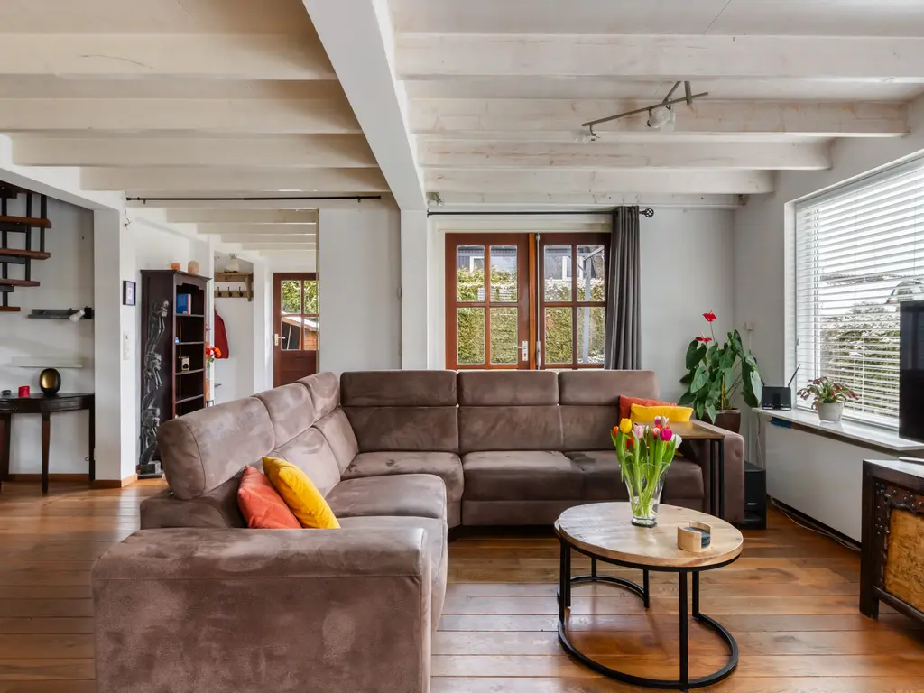 Oosteinde 11h 67, MOORDRECHT