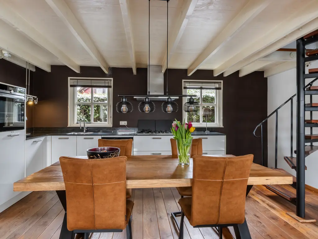 Oosteinde 11h 67, MOORDRECHT