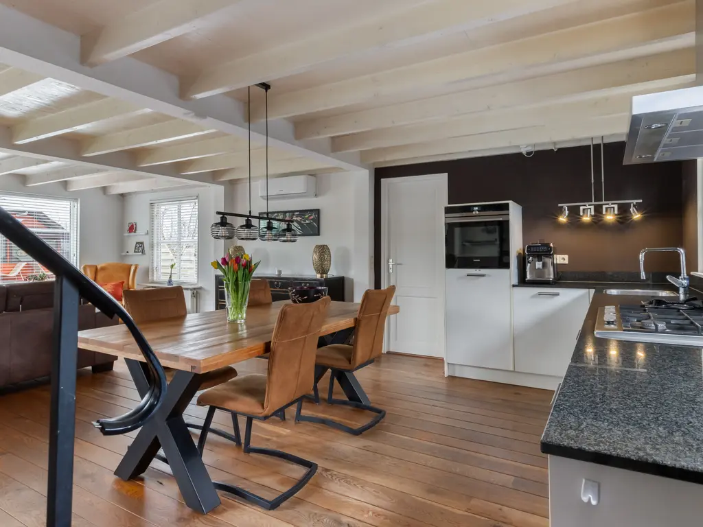 Oosteinde 11h 67, MOORDRECHT