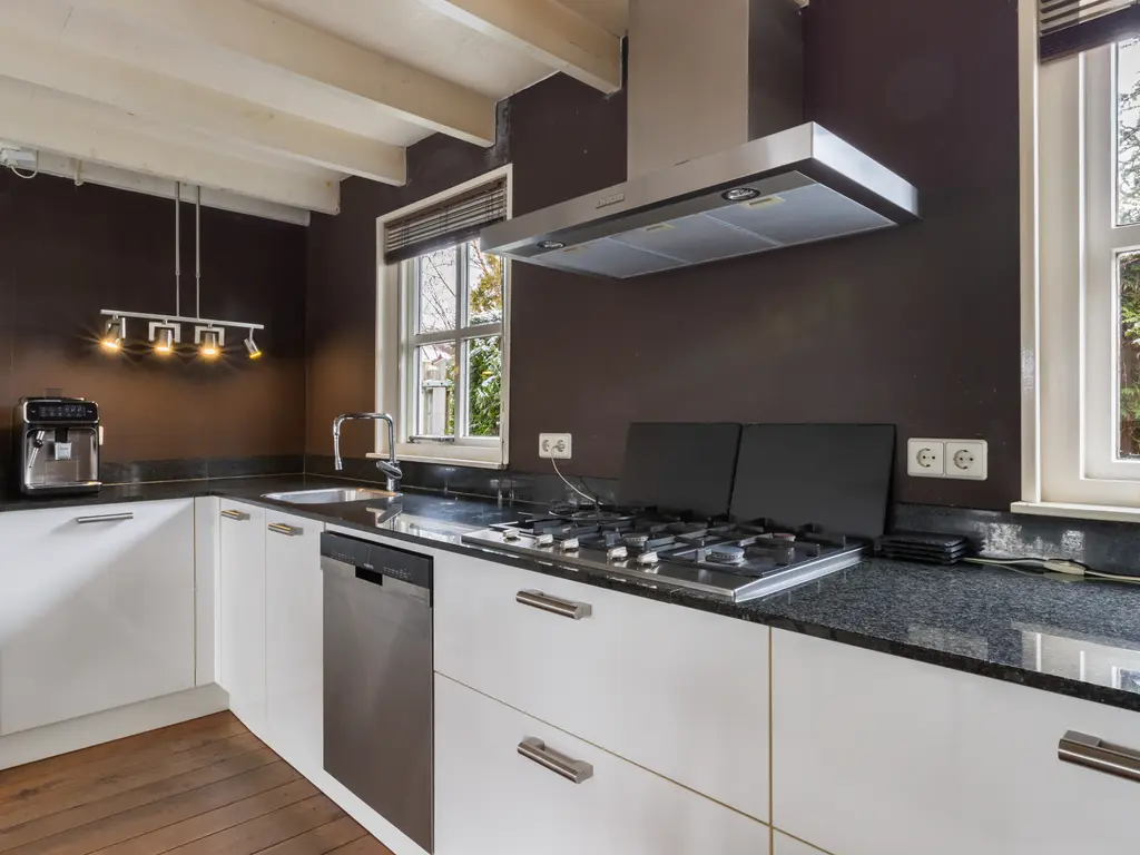 Oosteinde 11h 67, MOORDRECHT