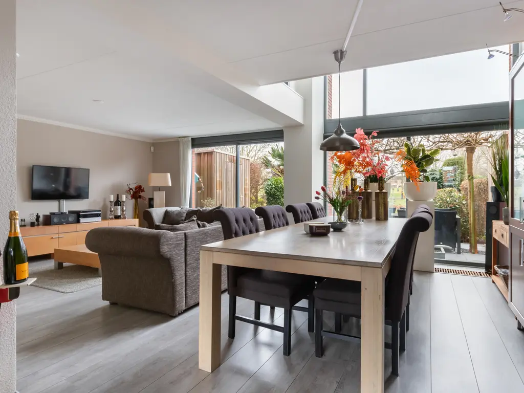 Burg Van Heugtenlaan 55, NIEUWERKERK AAN DEN IJSSEL