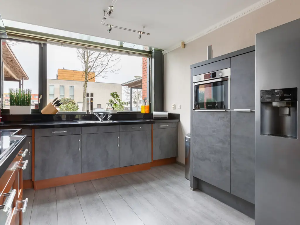 Burg Van Heugtenlaan 55, NIEUWERKERK AAN DEN IJSSEL