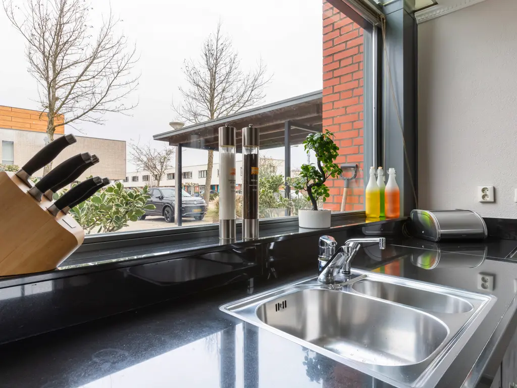 Burg Van Heugtenlaan 55, NIEUWERKERK AAN DEN IJSSEL