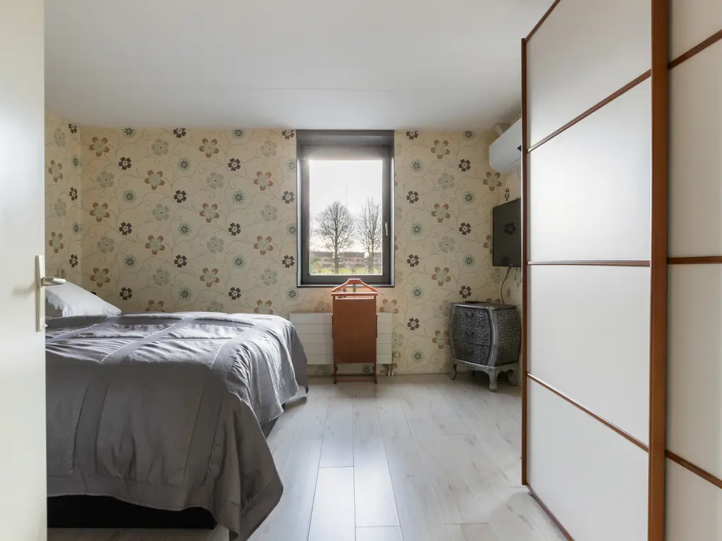 Burg Van Heugtenlaan 55, NIEUWERKERK AAN DEN IJSSEL