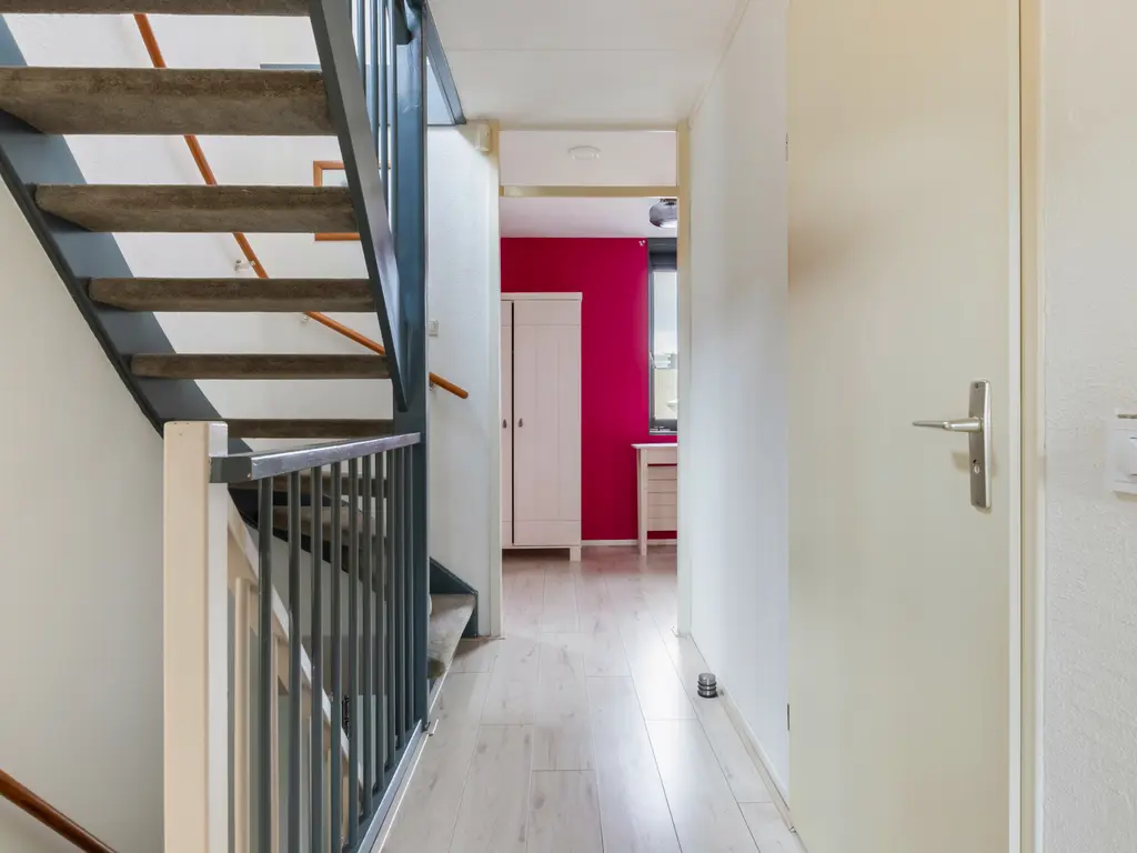 Burg Van Heugtenlaan 55, NIEUWERKERK AAN DEN IJSSEL