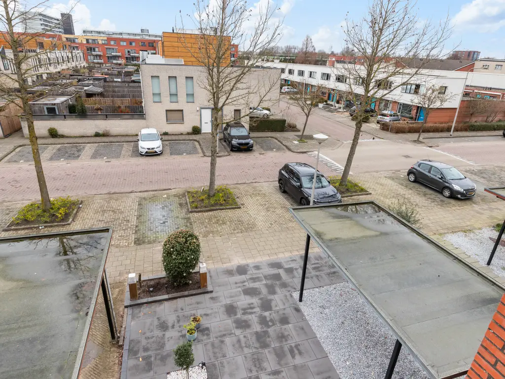 Burg Van Heugtenlaan 55, NIEUWERKERK AAN DEN IJSSEL