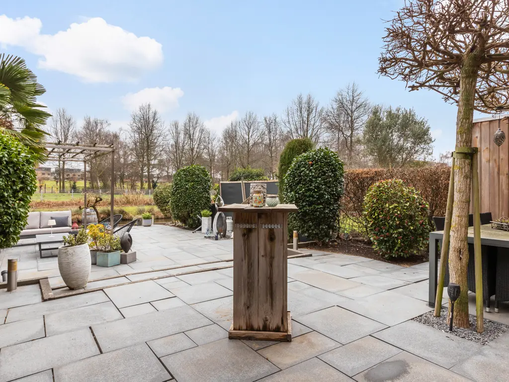 Burg Van Heugtenlaan 55, NIEUWERKERK AAN DEN IJSSEL