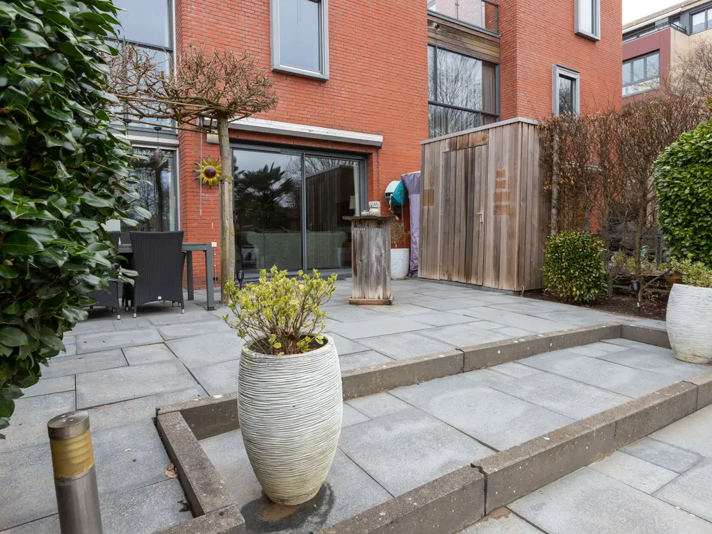 Burg Van Heugtenlaan 55, NIEUWERKERK AAN DEN IJSSEL