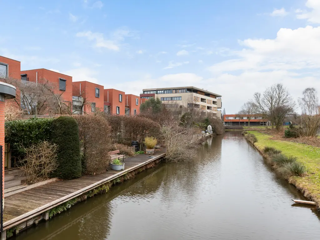 Burg Van Heugtenlaan 55, NIEUWERKERK AAN DEN IJSSEL