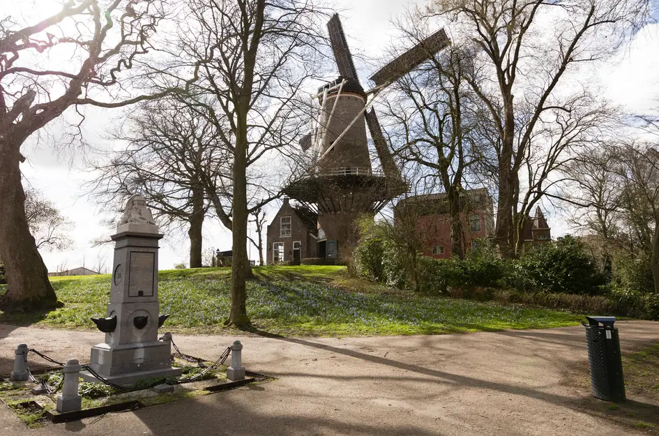 Minderbroederssteeg 1