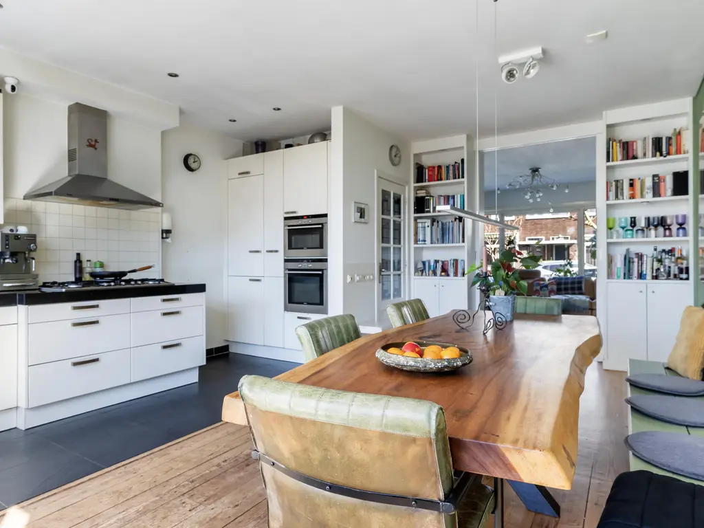 Gravin Jacobastraat 1, GOUDA