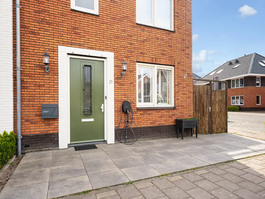 Vlielandstraat 21, GOUDA