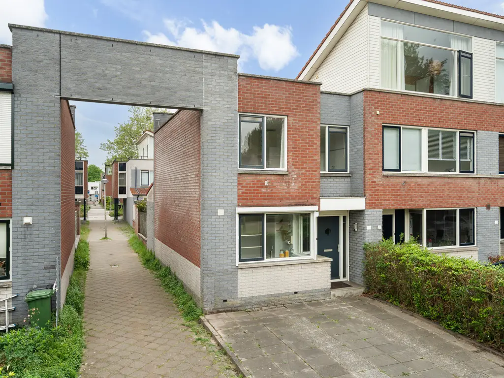 Ravelplein 30, GOUDA