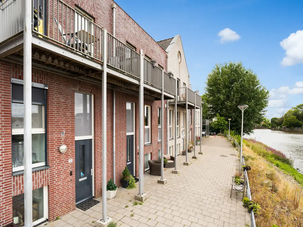 Zellingkade 11, GOUDERAK