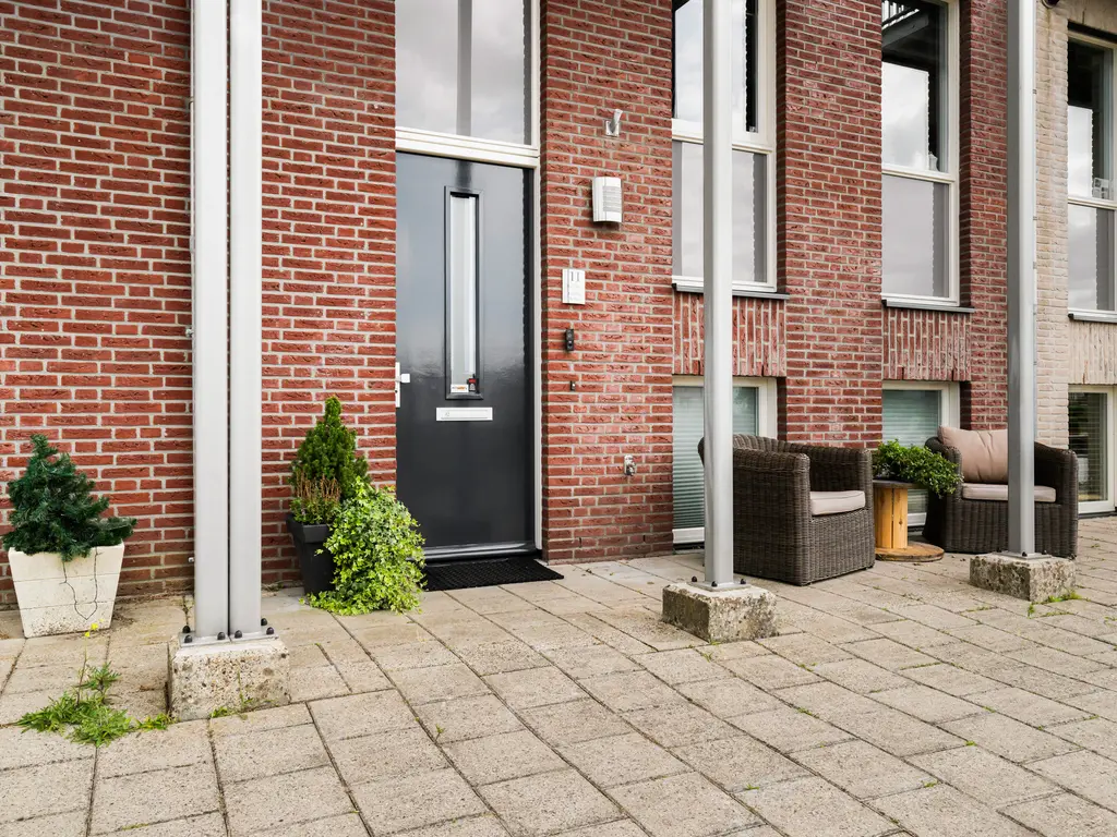 Zellingkade 11, GOUDERAK