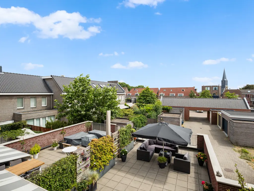 Zellingkade 11, GOUDERAK