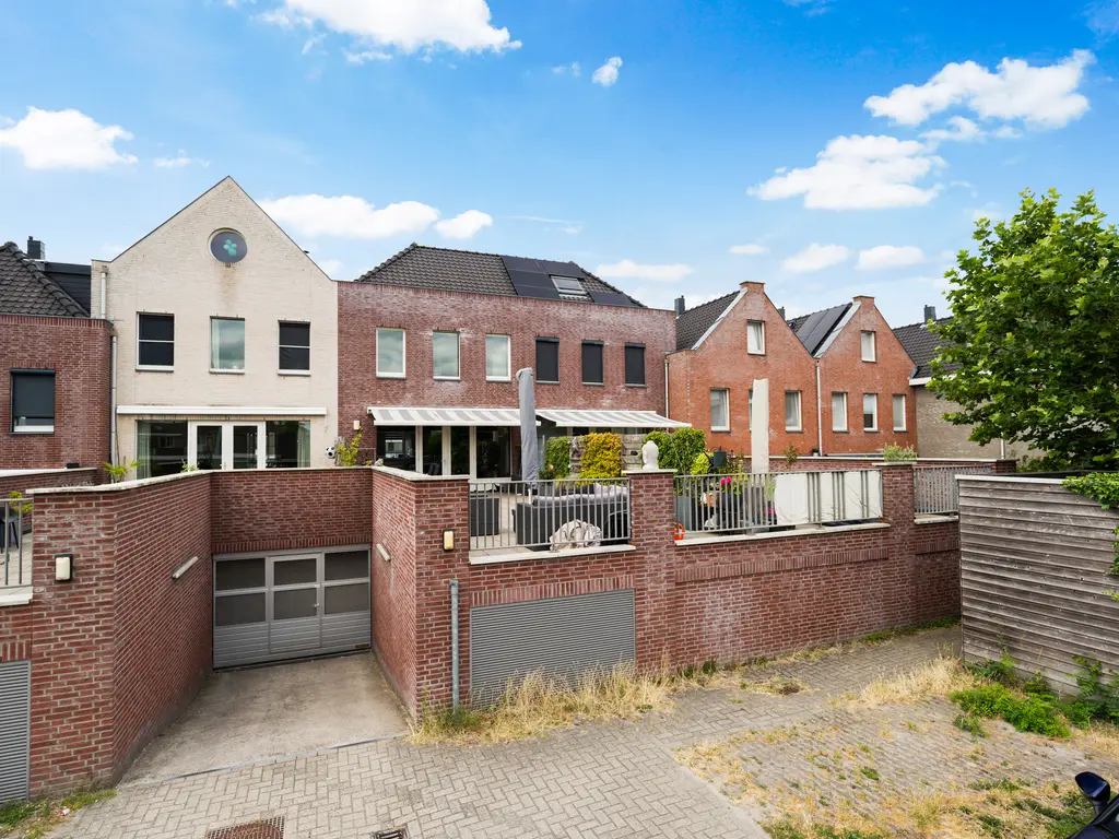 Zellingkade 11, GOUDERAK
