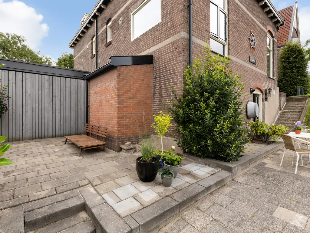 Zuider IJsseldijk 6, GOUDA