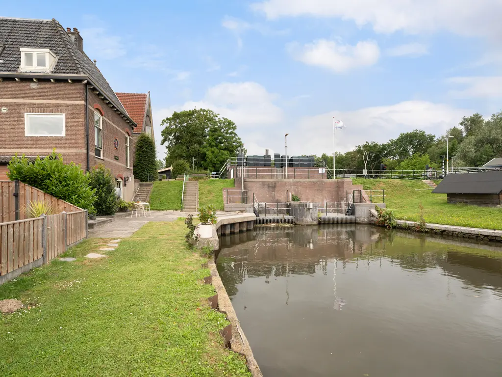 Zuider IJsseldijk 6, GOUDA