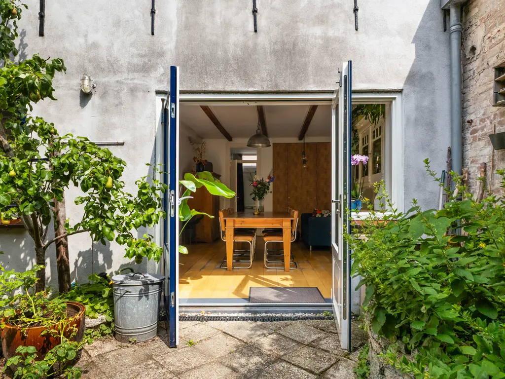 Geuzenstraat 8, GOUDA