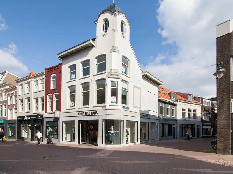 private-rentals for rent on Sint Anthoniestraat 24