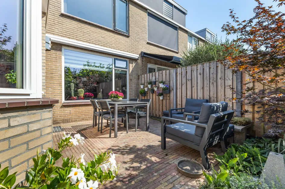 Blommesteinsingel 24
