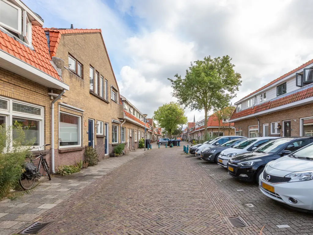 Woudstraat 74, GOUDA