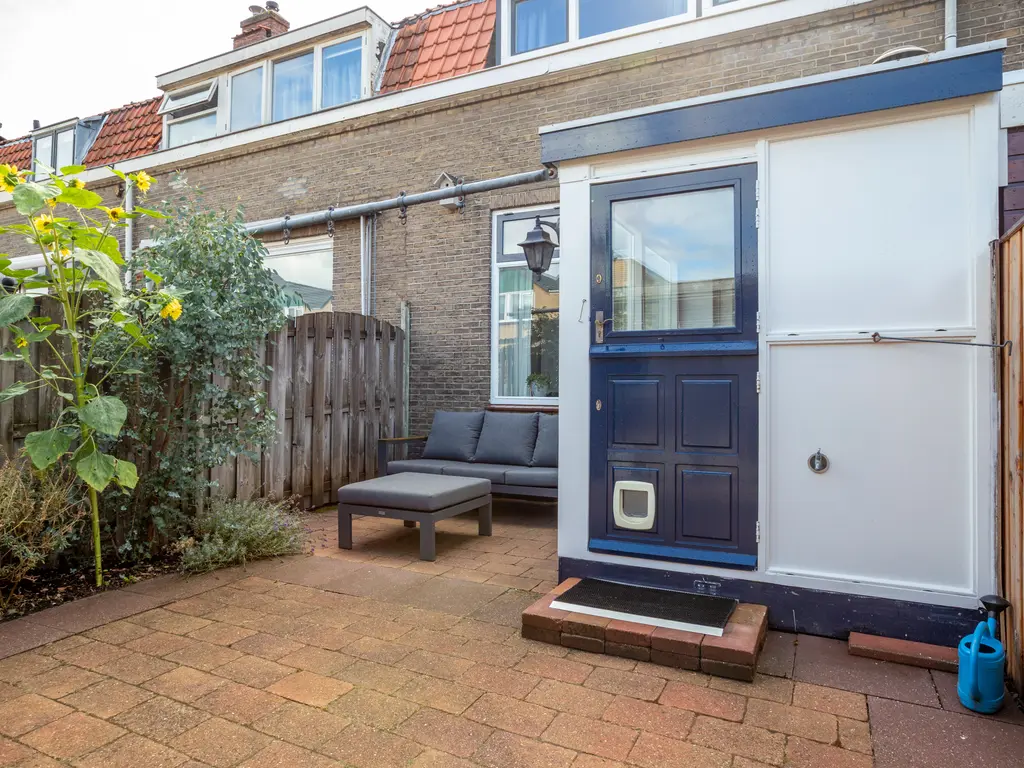 Woudstraat 74, GOUDA