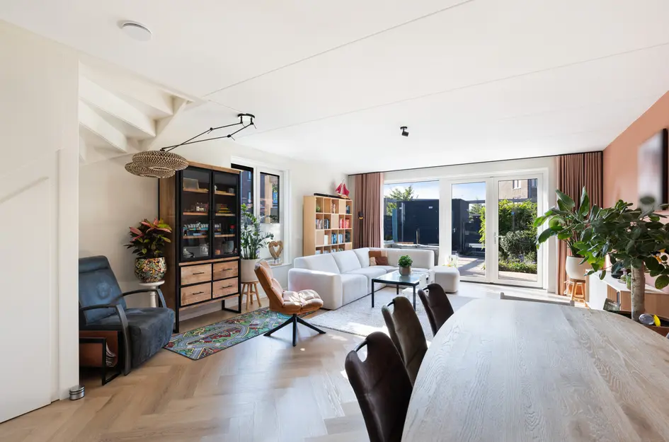 Maria Blomstraat 1