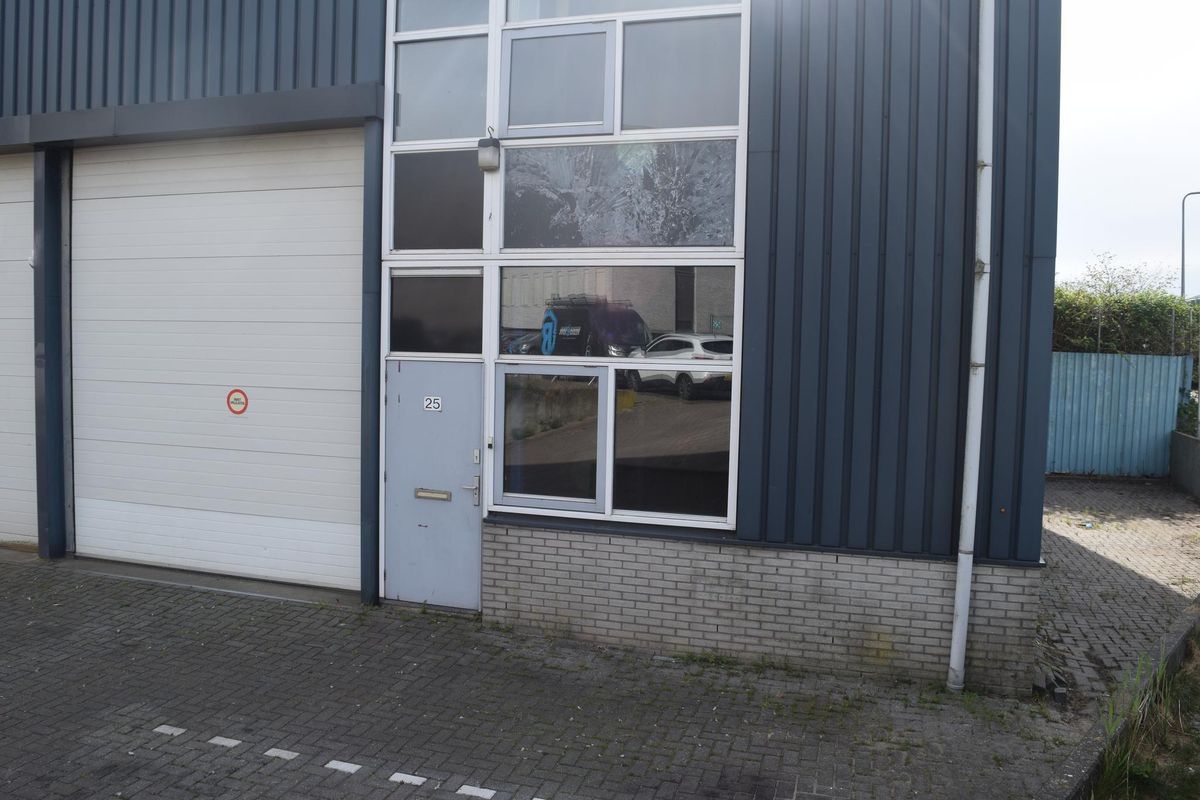Ambachtsstraat 25