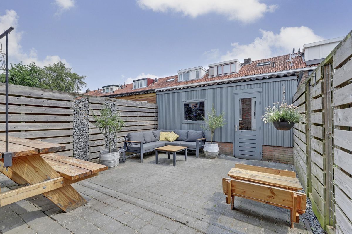Rhijnvis Feithstraat 10