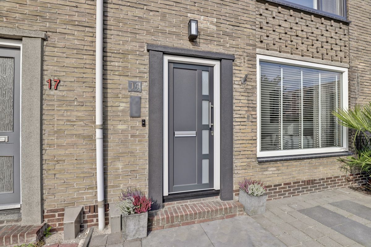 Colijnstraat 19