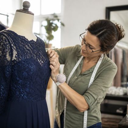 Voordelen van kleding laten vermaken: de complete gids