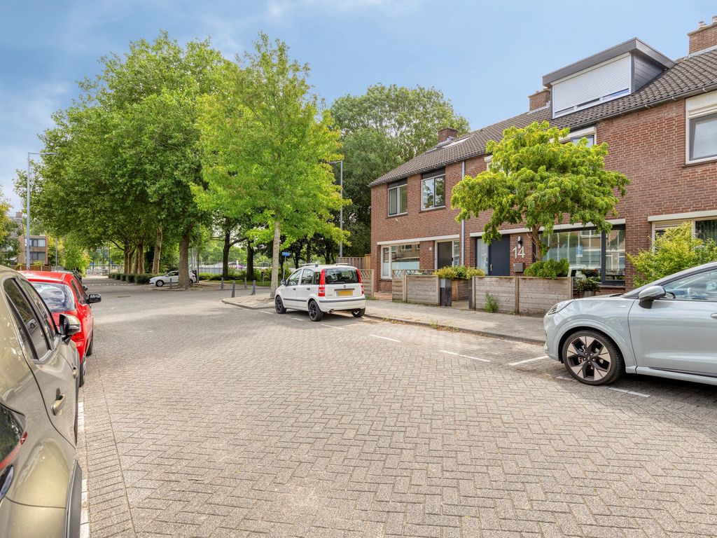 Heidekruid 12, Rotterdam