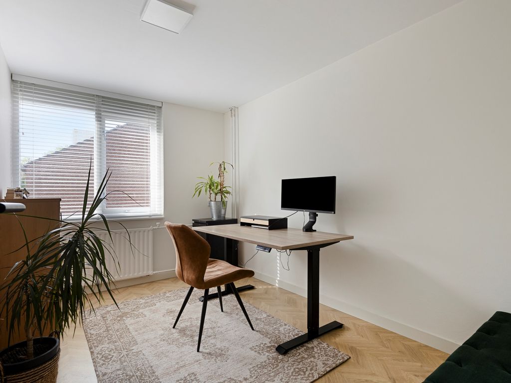 Heidekruid 12, Rotterdam