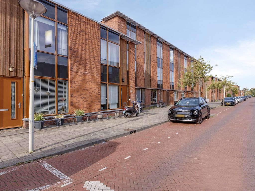 Menkemastraat 55, Den Haag