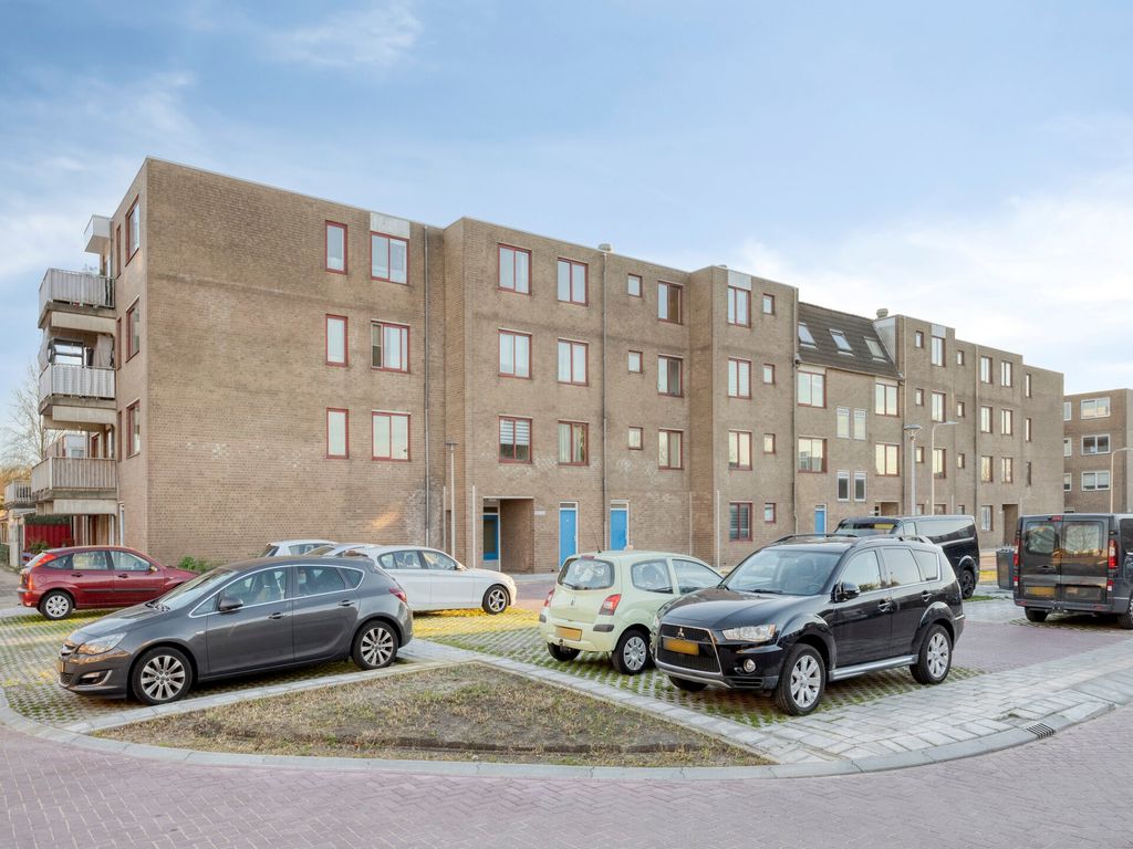 Ringspoor 142, Capelle aan den IJssel