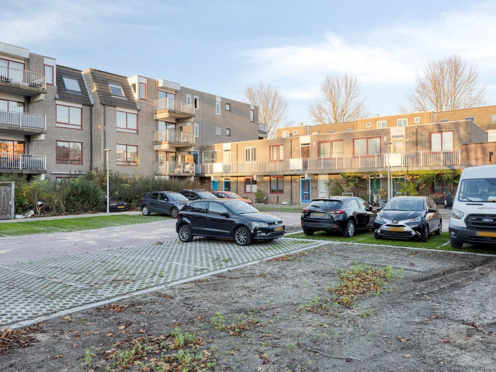 Ringspoor 142, Capelle aan den IJssel