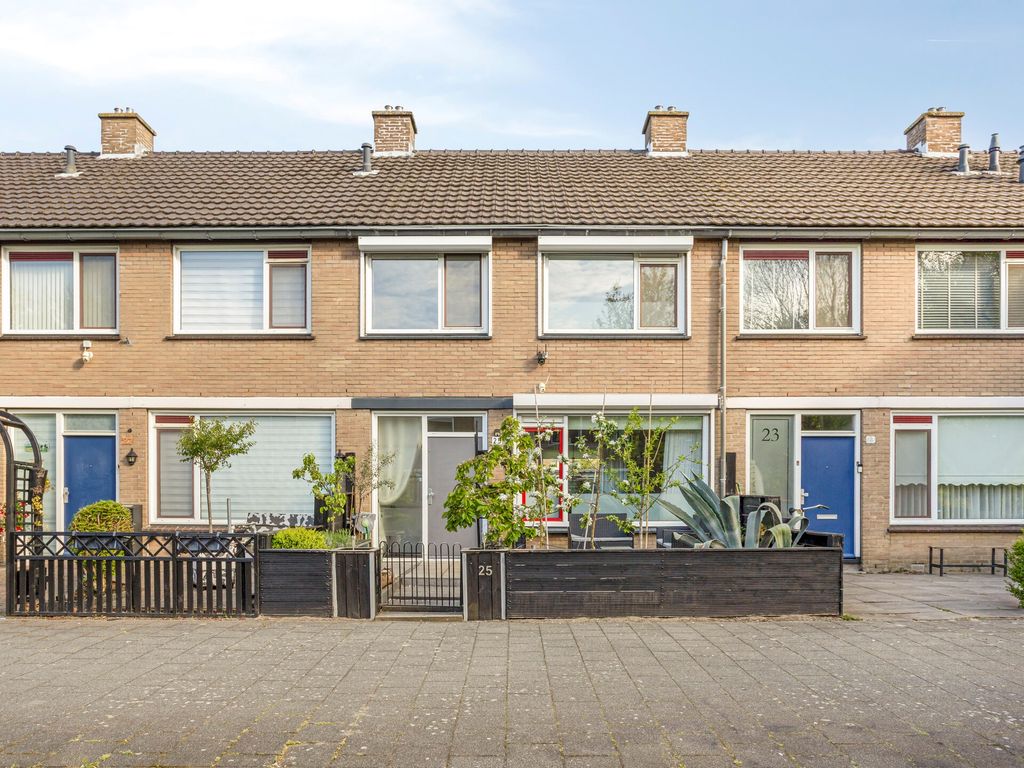 Heidekruid 25, Rotterdam