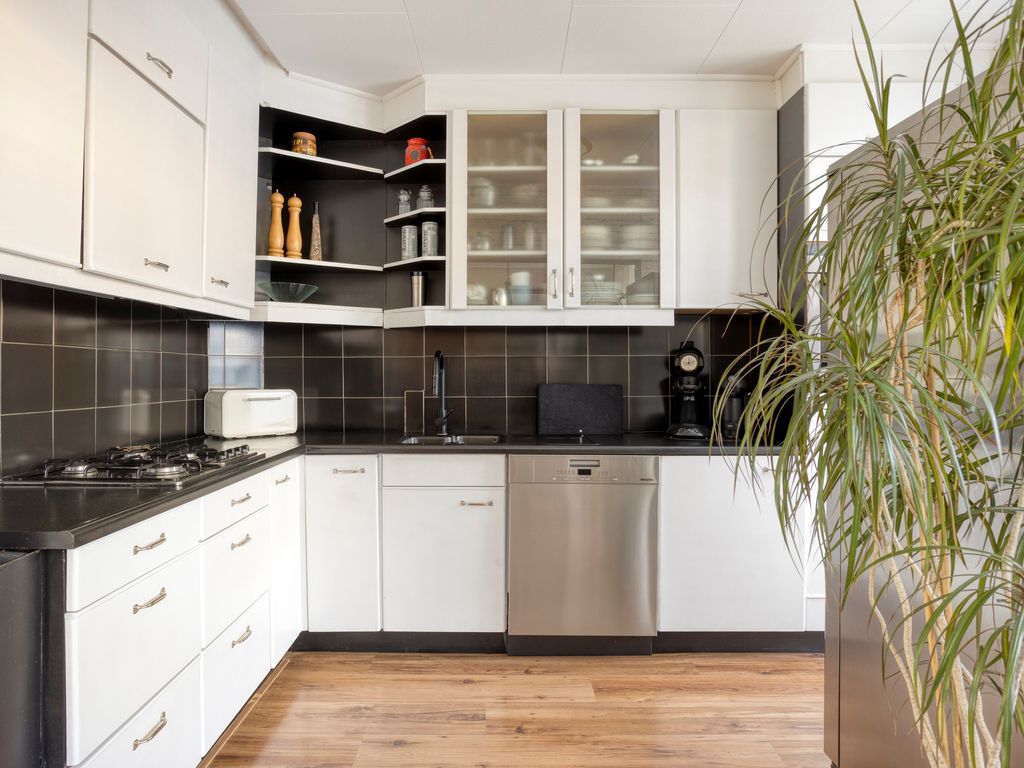 Heidekruid 25, Rotterdam