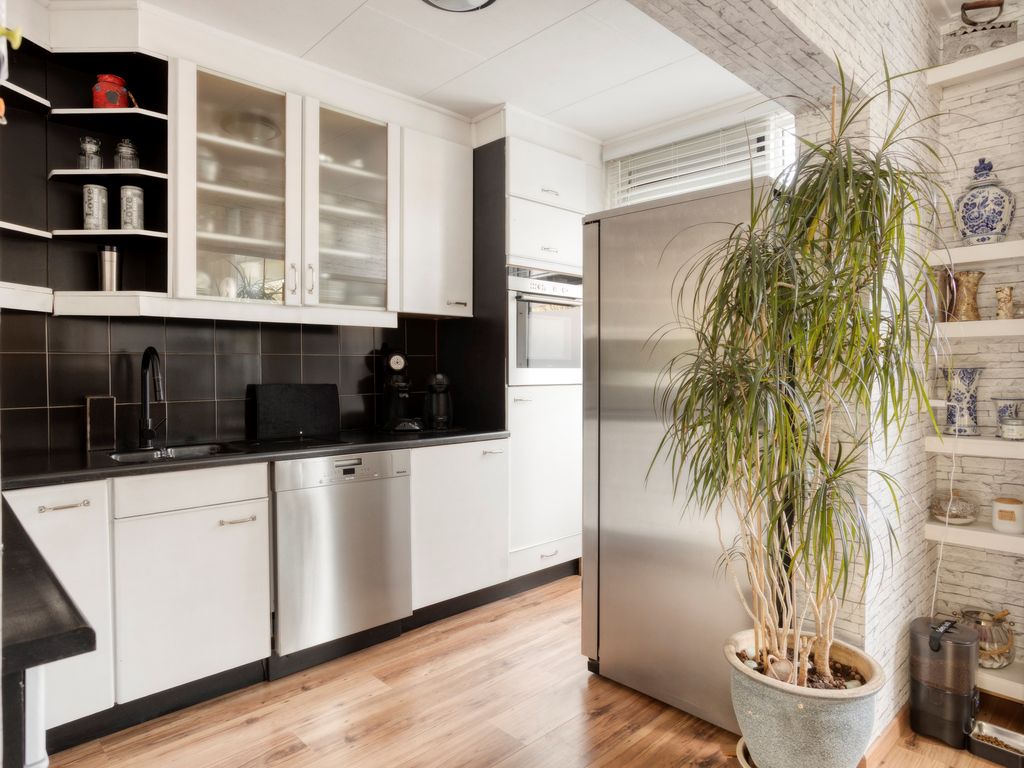 Heidekruid 25, Rotterdam