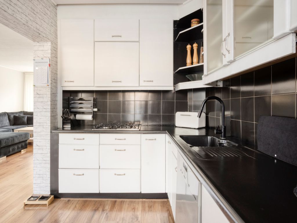 Heidekruid 25, Rotterdam