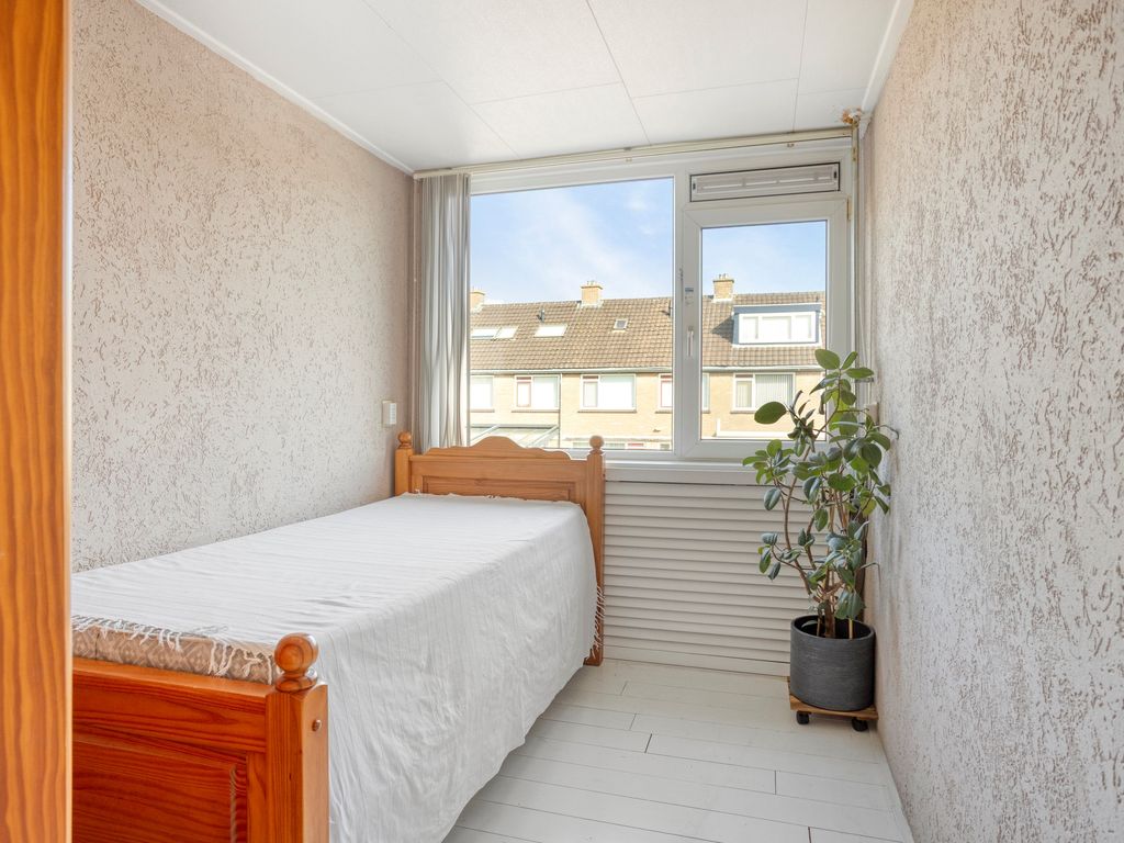 Heidekruid 25, Rotterdam