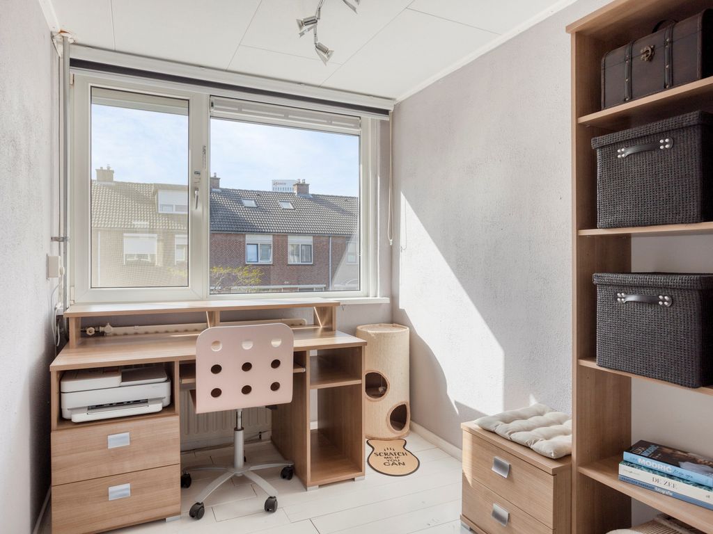 Heidekruid 25, Rotterdam