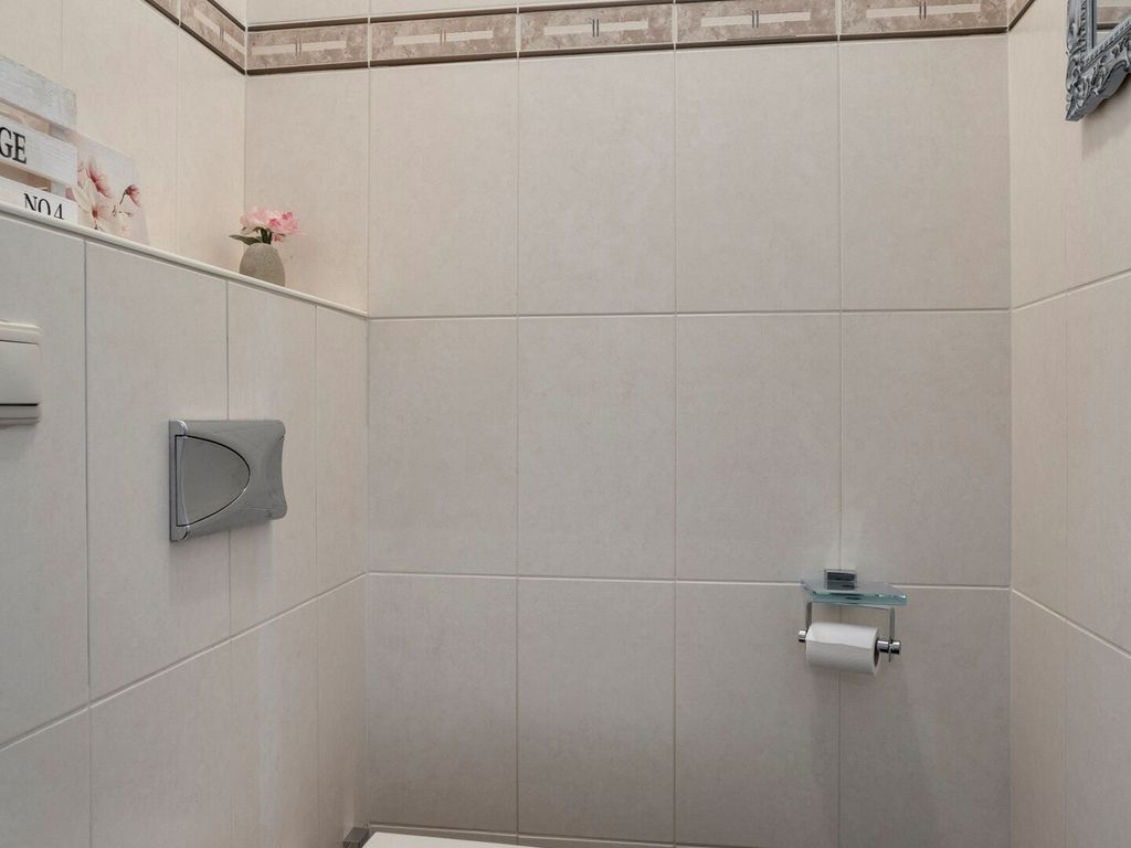 Rhodoshof 3, Rotterdam