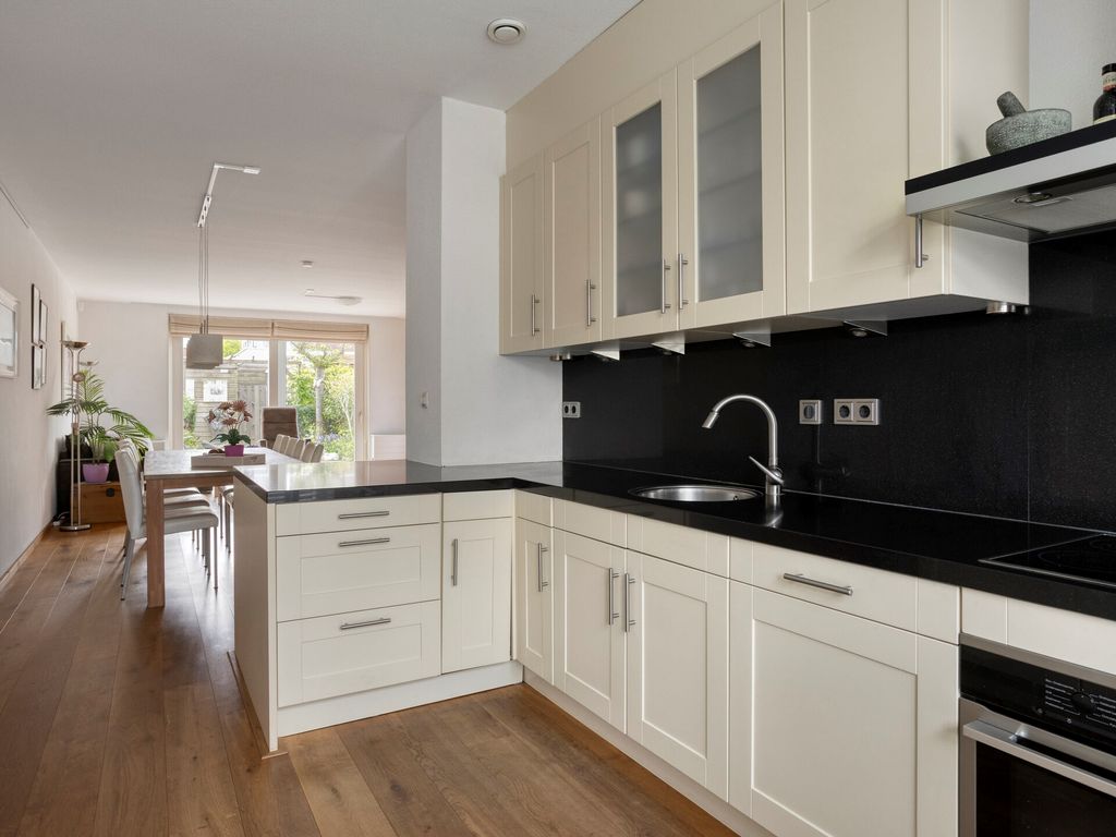 Rhodoshof 3, Rotterdam